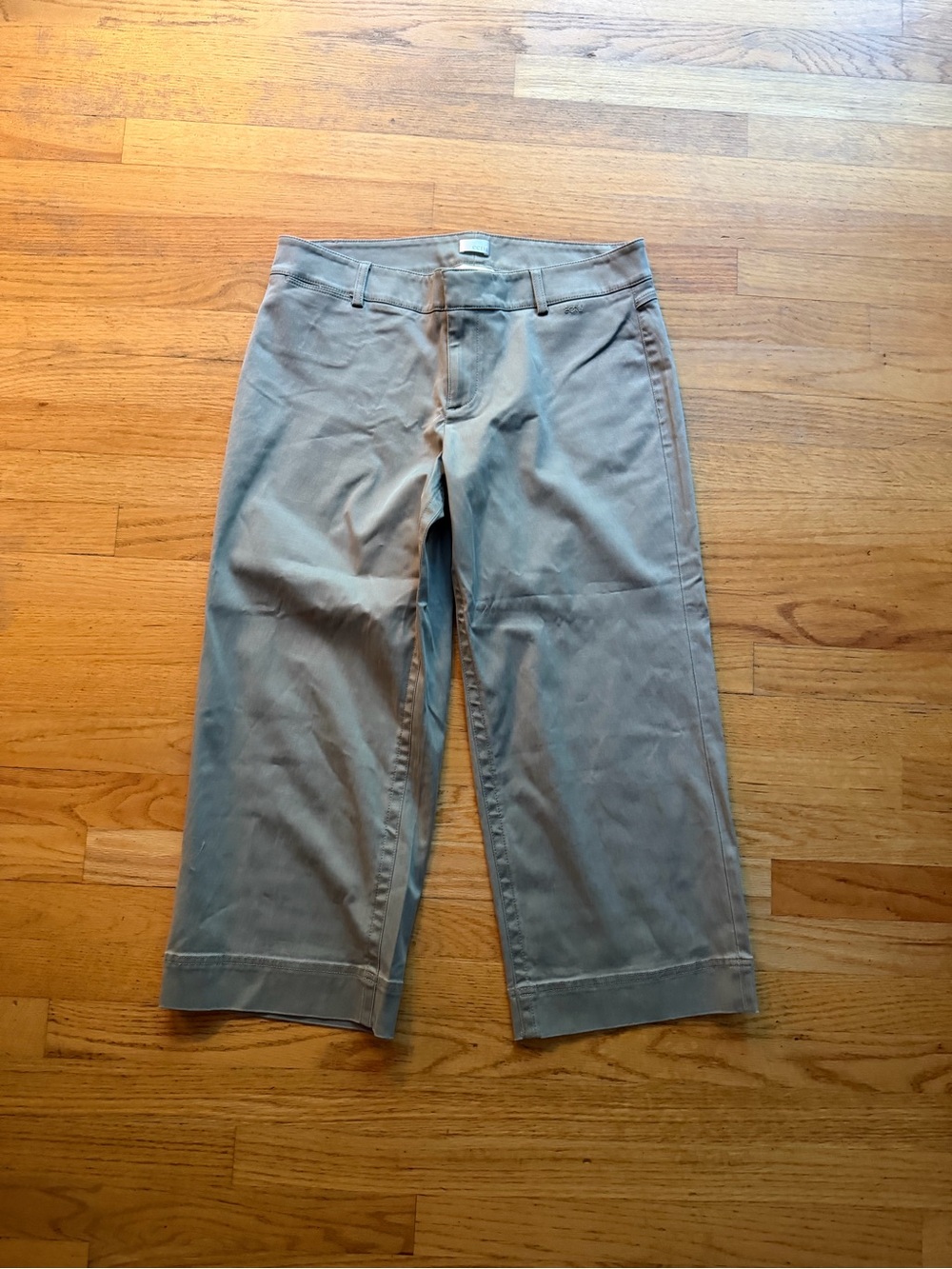 ecru wide leg capris
